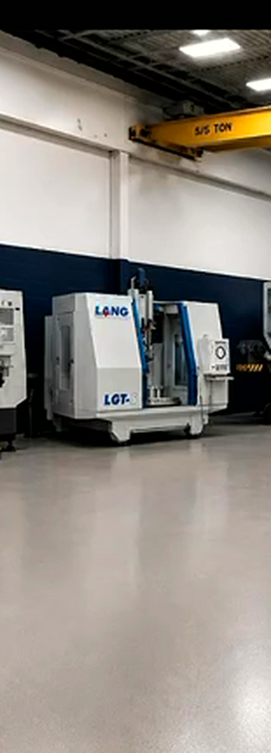 CNC Machine Bay Center